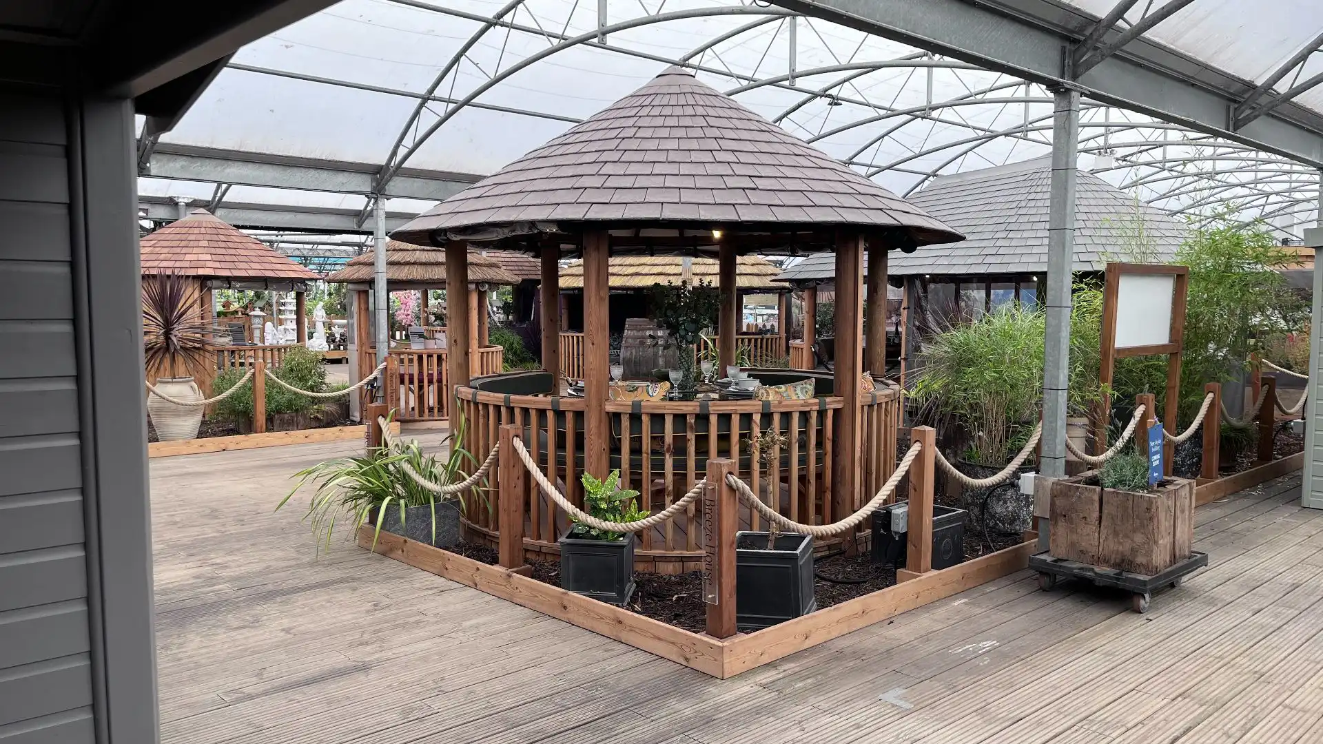 Safari Ex-Display available at Newhaven (Sussex)