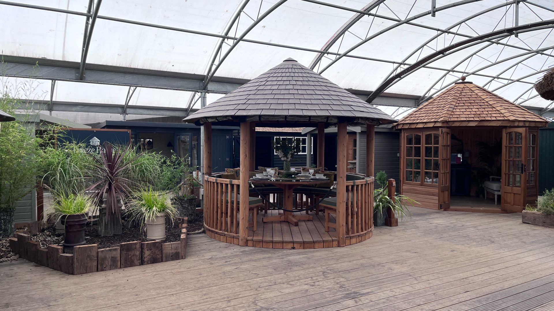 Safari Ex-Display available at Newhaven (Sussex)