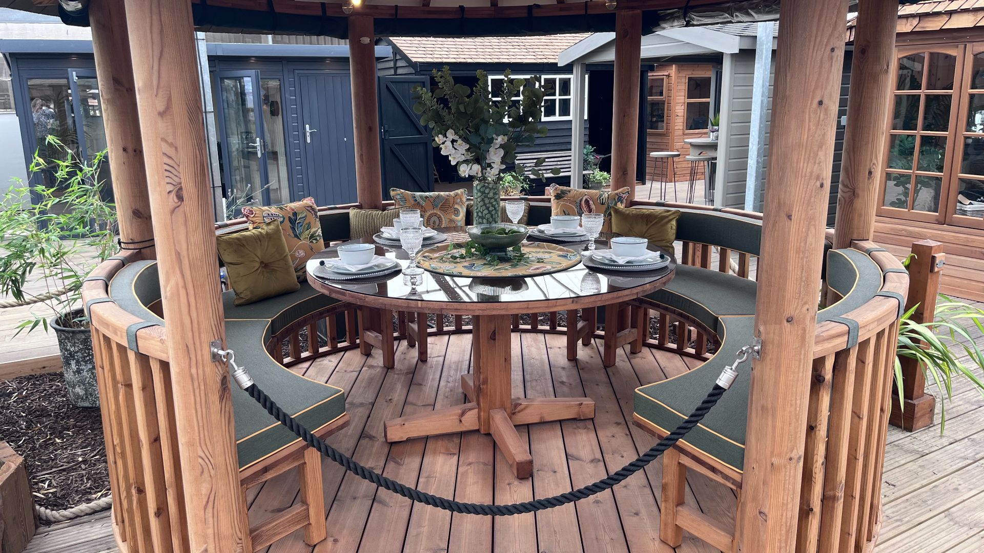 Safari Ex-Display available at Newhaven (Sussex)