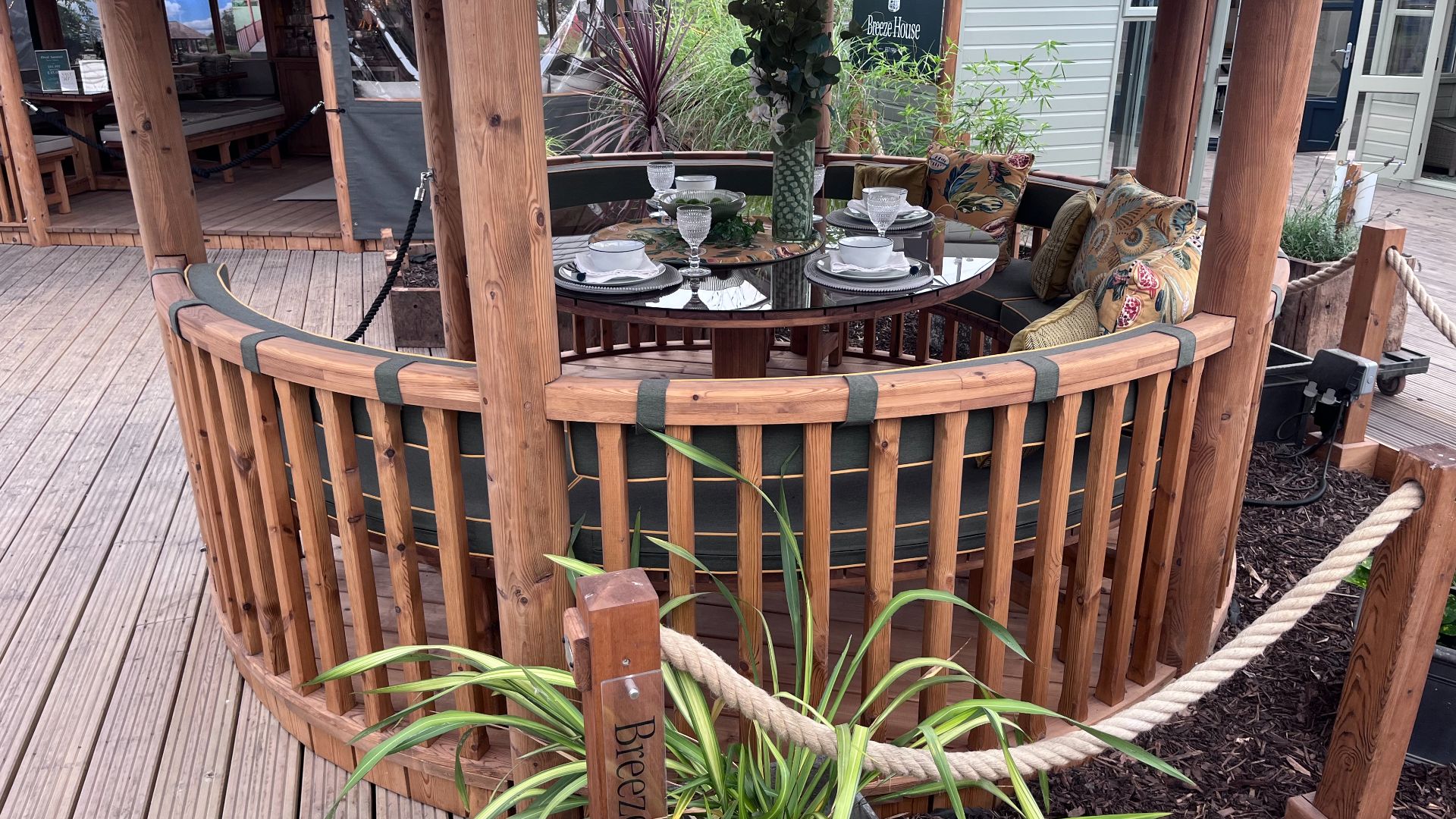 Safari Ex-Display available at Newhaven (Sussex)