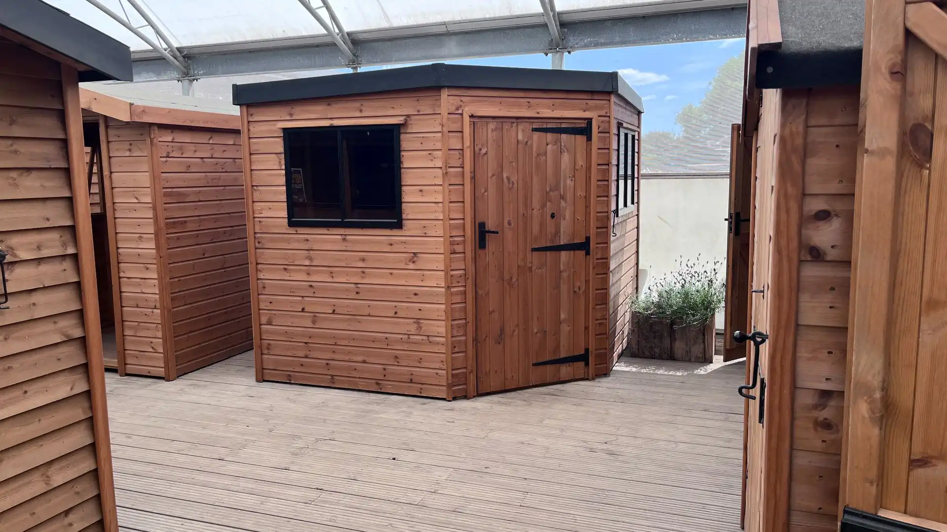 Heavy Duty Corner Ex-Display available at Newhaven (Sussex)