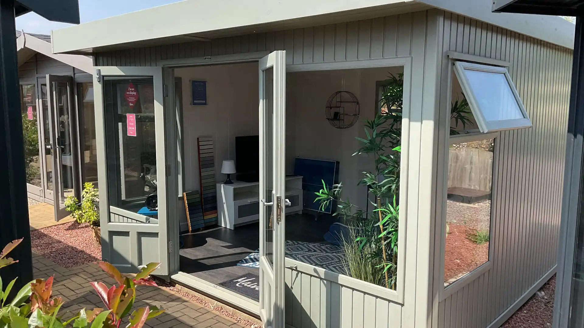Studio Flat Ex-Display available at Nottingham (Nottinghamshire)
