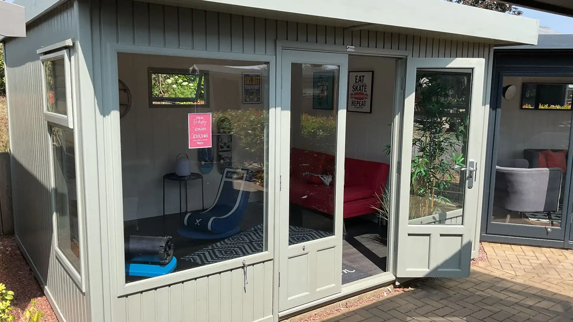 Studio Flat Ex-Display available at Nottingham (Nottinghamshire)