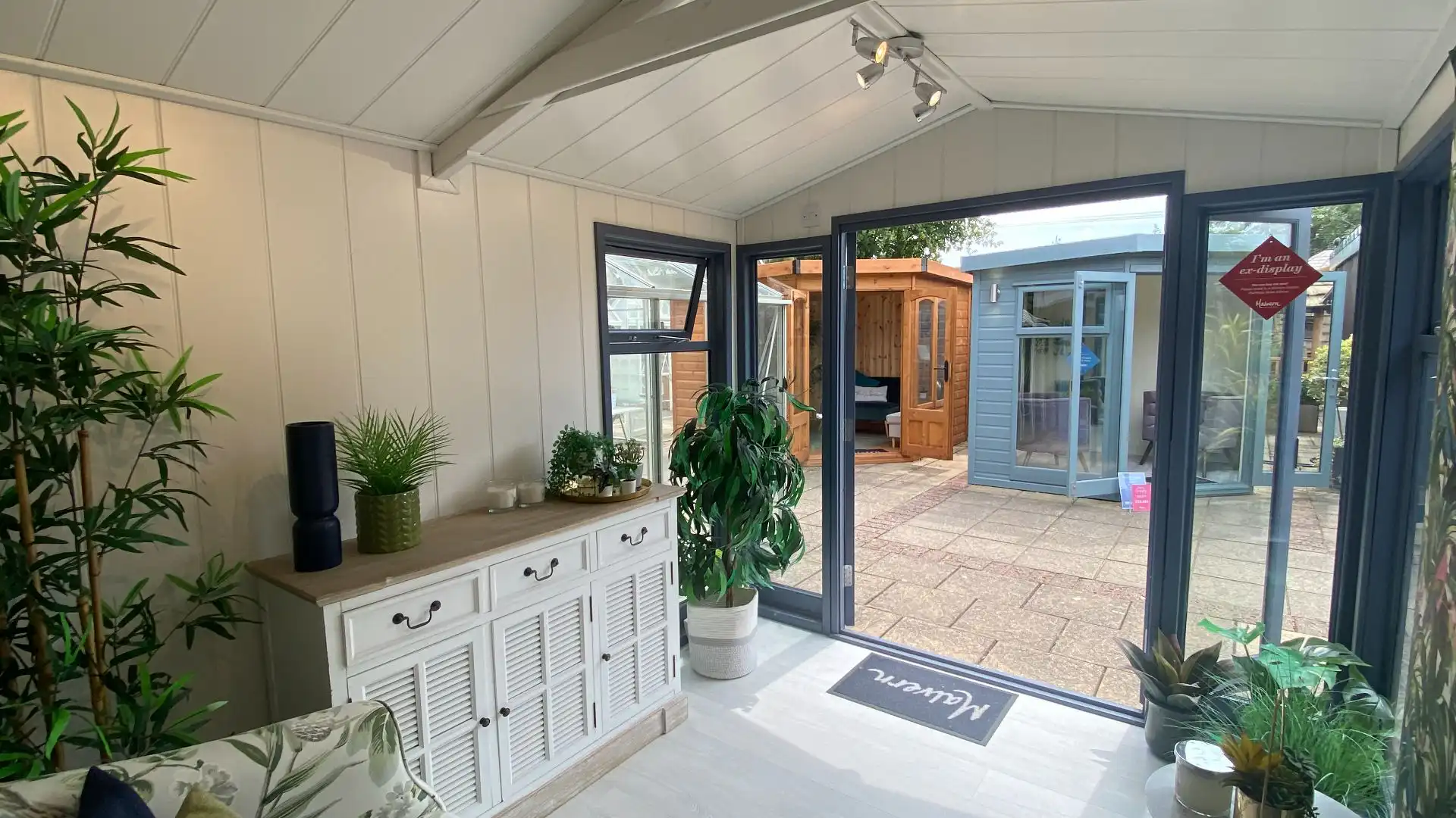 Studio Apex Ex-Display available at Chippenham (Wiltshire)
