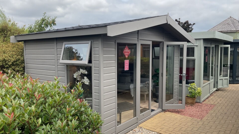 Studio Apex Ex-Display available at Nottingham (Nottinghamshire)
