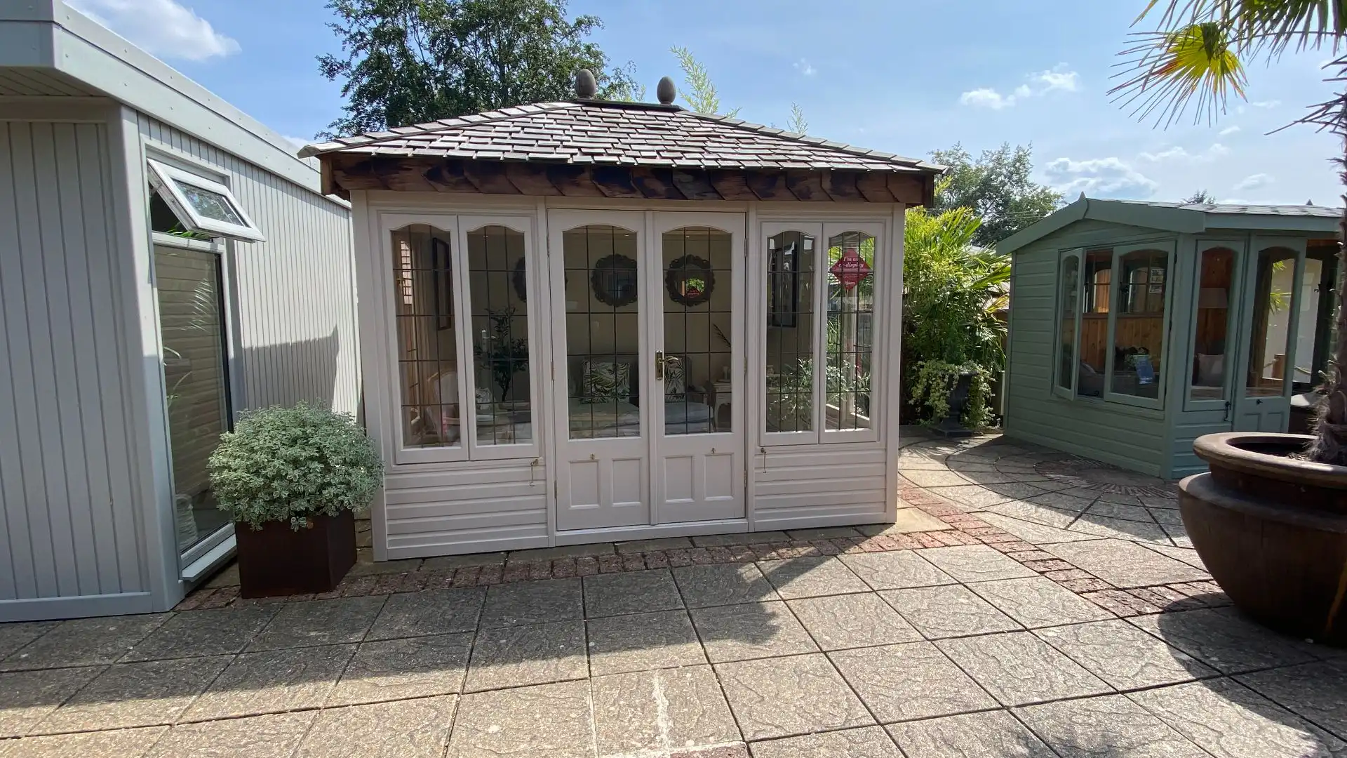Ashton Ex-Display available at Chippenham (Wiltshire)