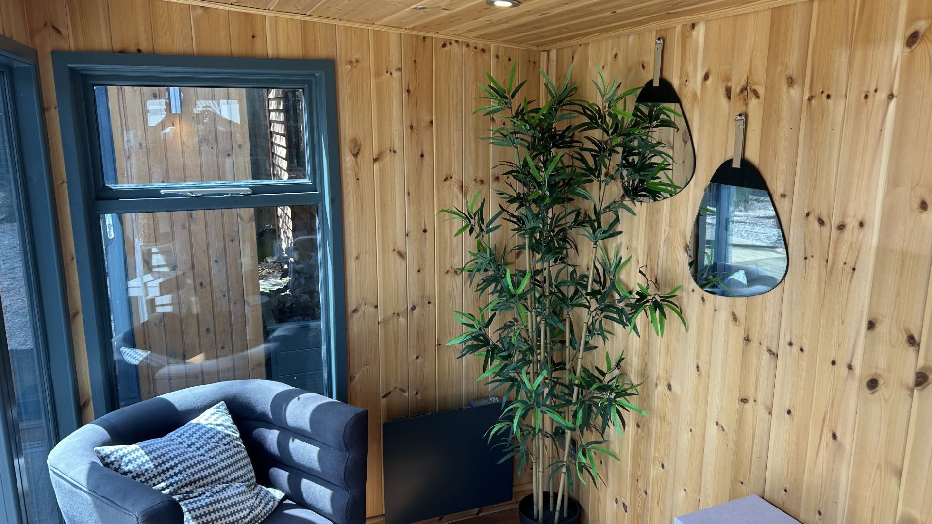 Studio Pent Ex-Display available at Cheltenham (Gloucestershire)
