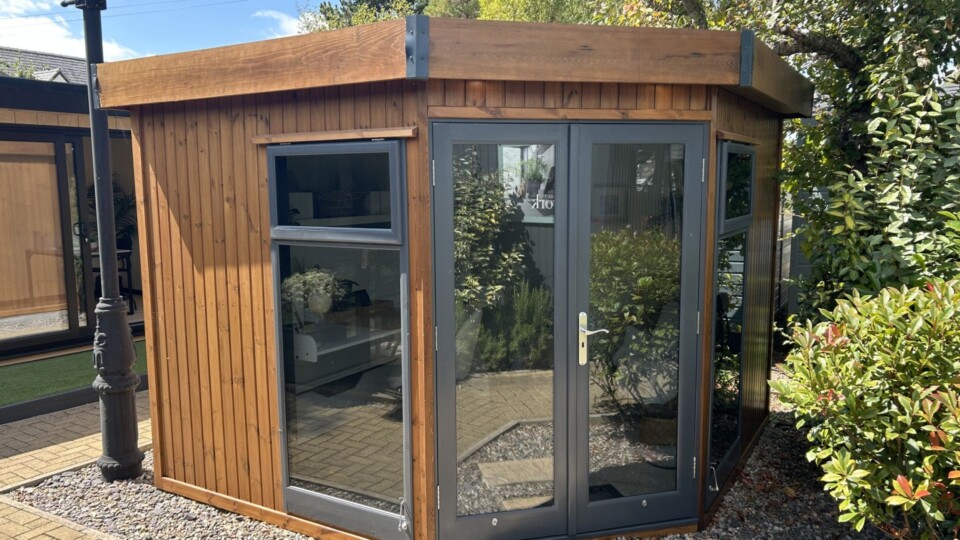 Studio Corner Flat Ex-Display available at Cheltenham (Gloucestershire)
