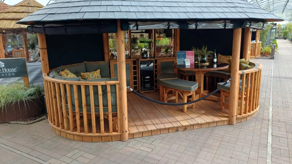 Oval Savannah Ex-Display available at Hassocks (Sussex)