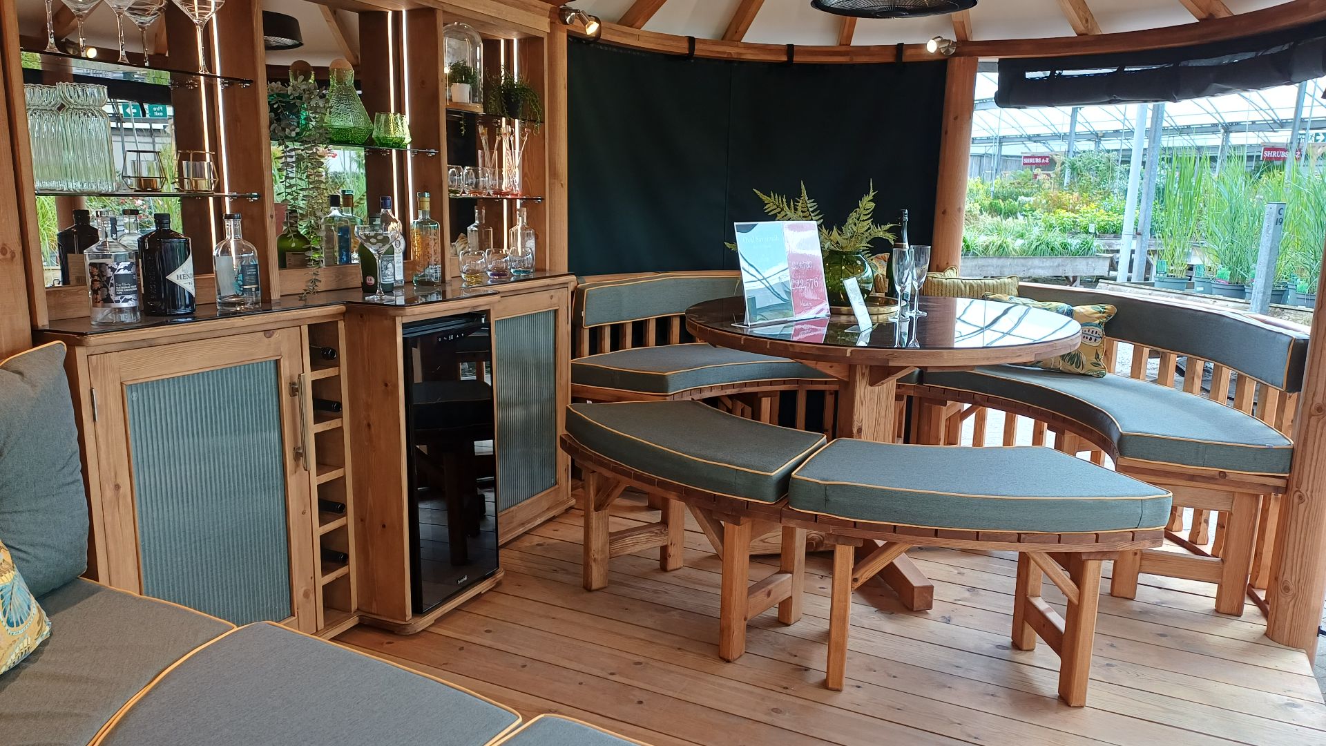 Oval Savannah Ex-Display available at Hassocks (Sussex)