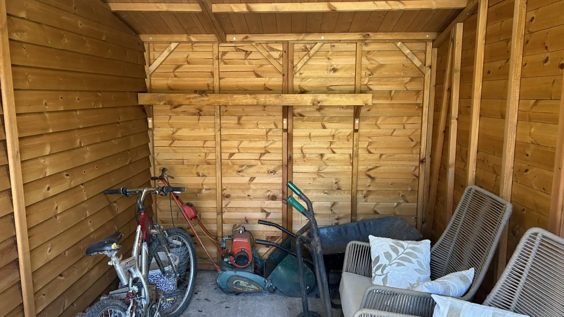 Malvern Heavy Duty Reverse Apex Shed Ex-Display available at Cheltenham (Gloucestershire)
