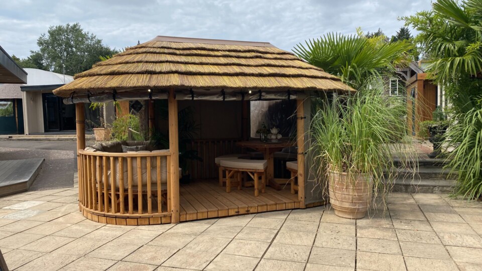 Oval Savannah Ex-Display available at Chippenham (Wiltshire)