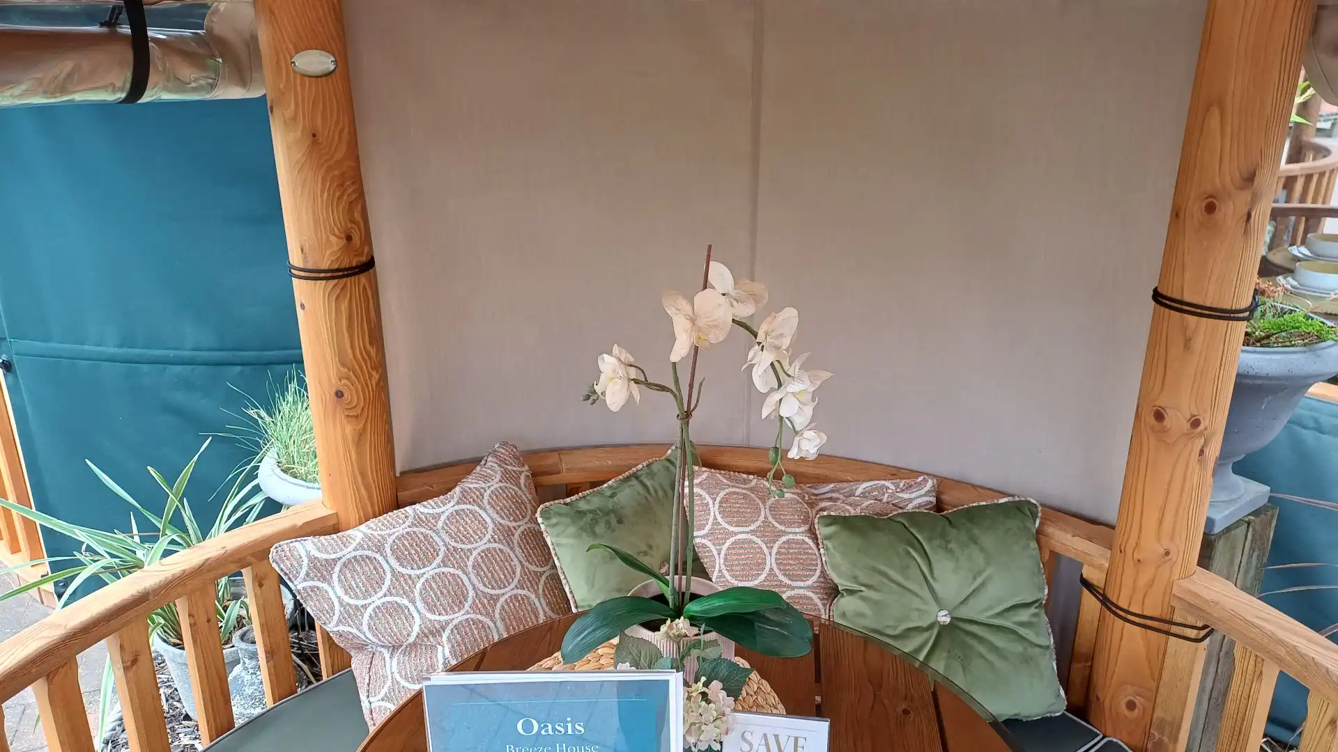 Oasis Ex-Display available at Hassocks (Sussex)