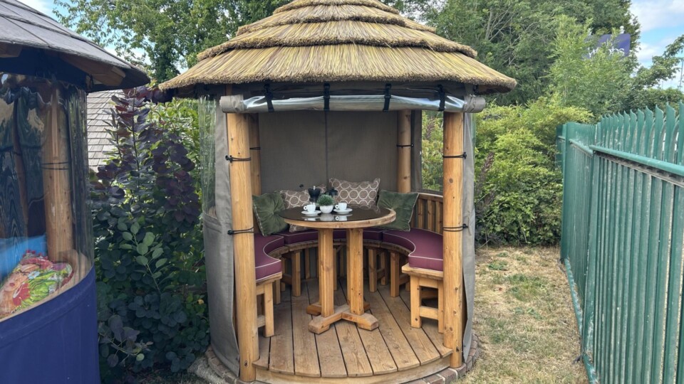 Oasis Ex-Display available at Cheltenham (Gloucestershire)