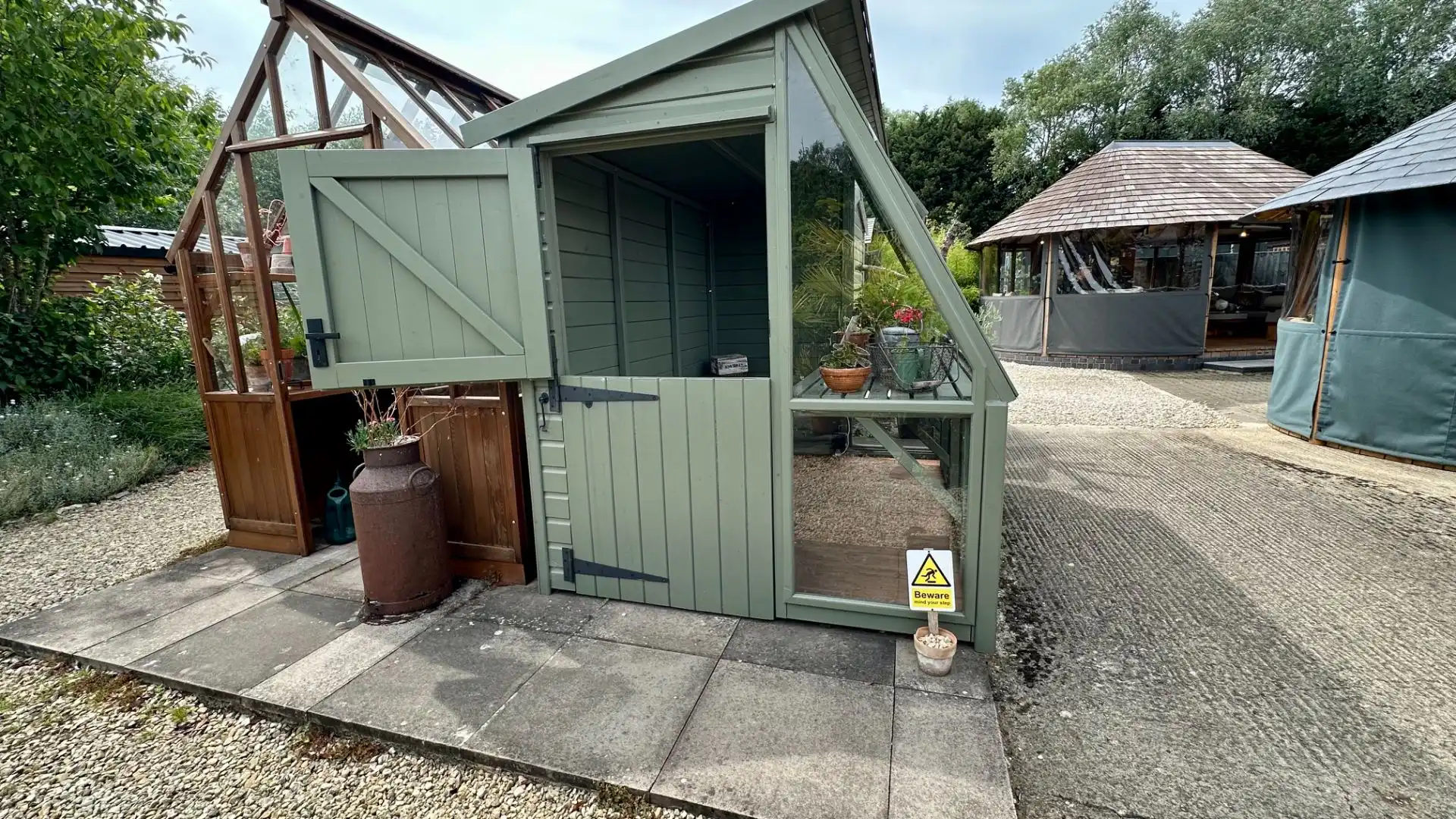 Potting Shed Ex-Display available at Abingdon (Oxfordshire)