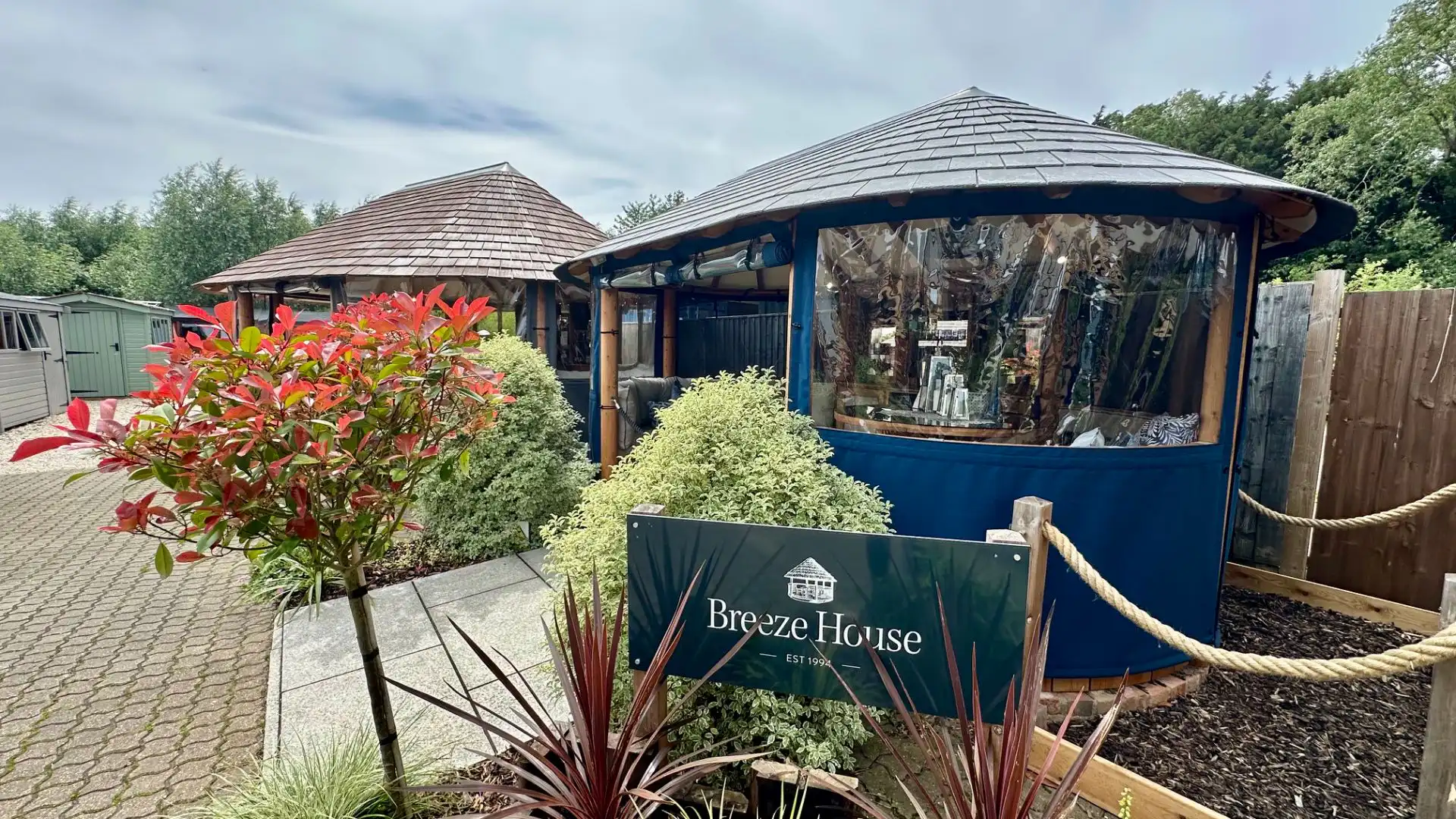 Oval Savannah Ex-Display available at Abingdon (Oxfordshire)