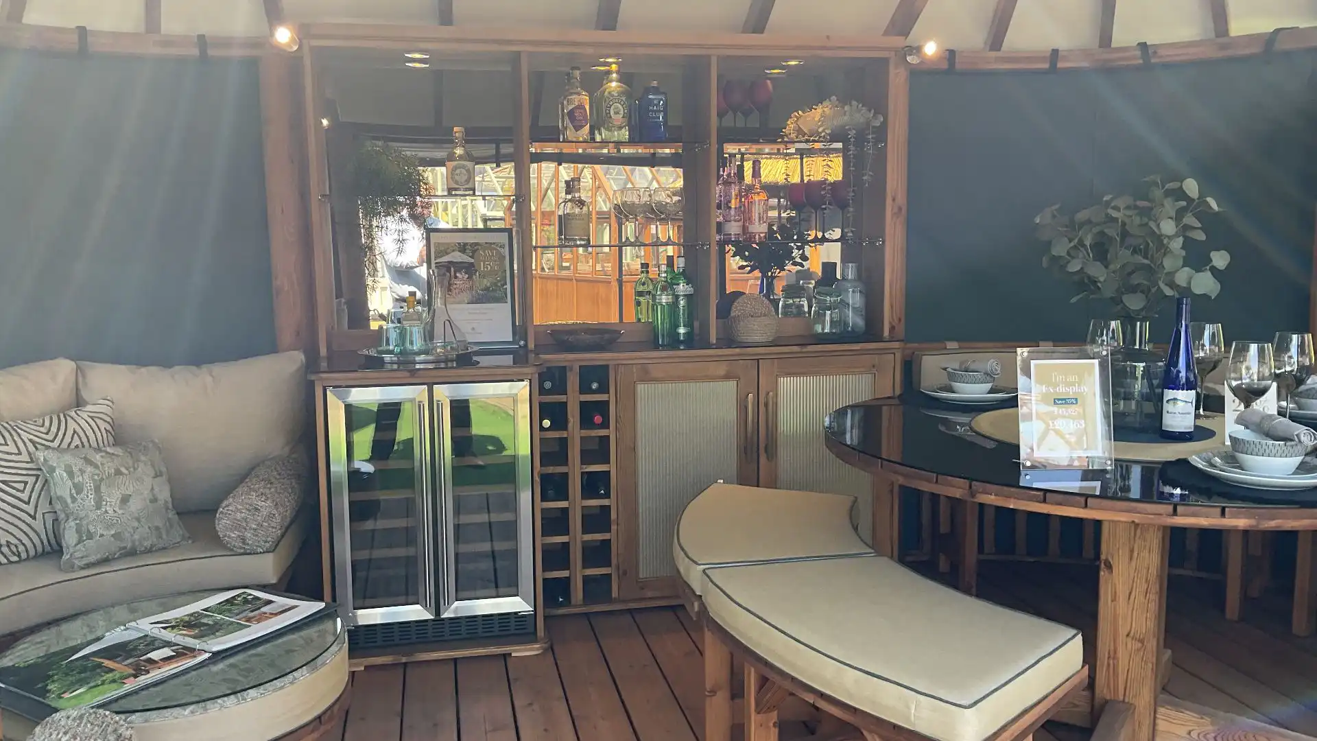Oval Safari Ex-Display available at Nottingham (Nottinghamshire)