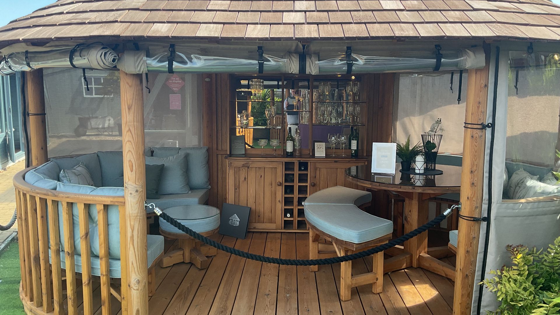 Oval Savannah Ex-Display available at Nottingham (Nottinghamshire)
