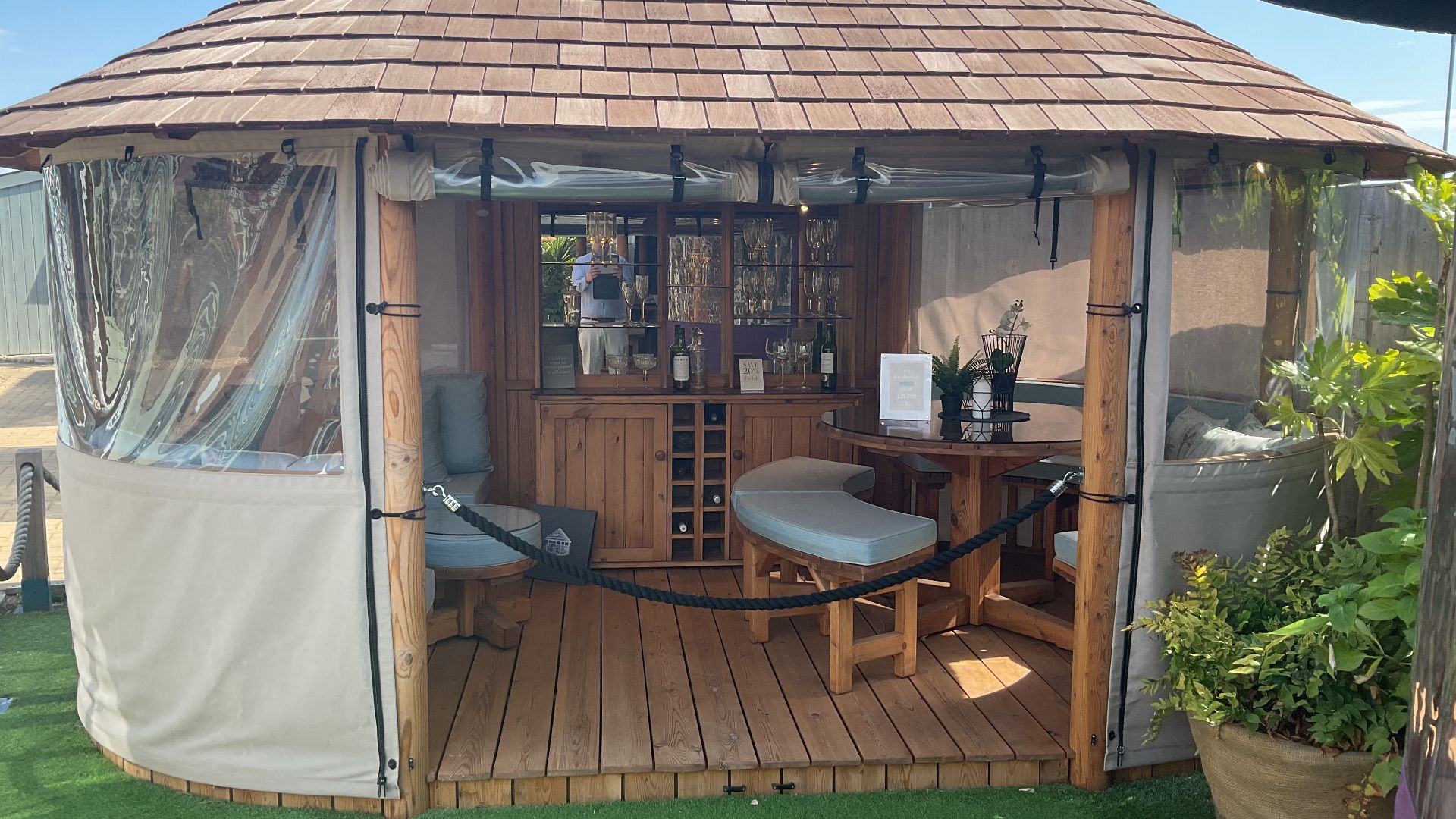 Oval Savannah Ex-Display available at Nottingham (Nottinghamshire)