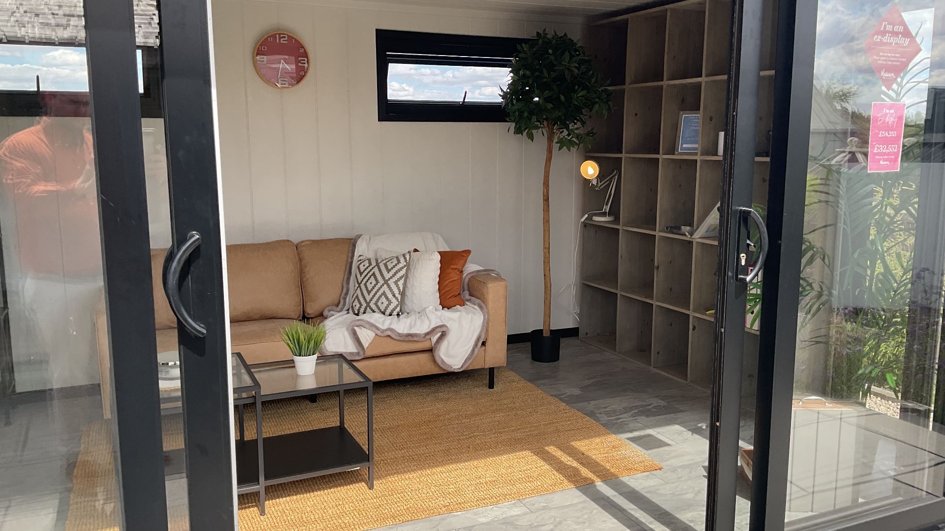 Hanley Garden Room Ex-Display available at Nottingham (Nottinghamshire)