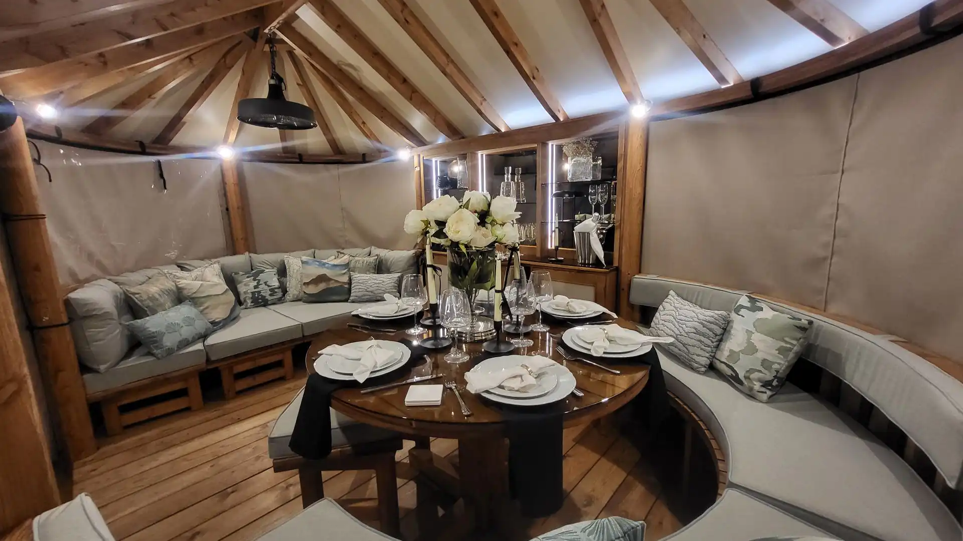 Breeze House Oval Savannah Ex-Display available at Leek (Staffordshire)