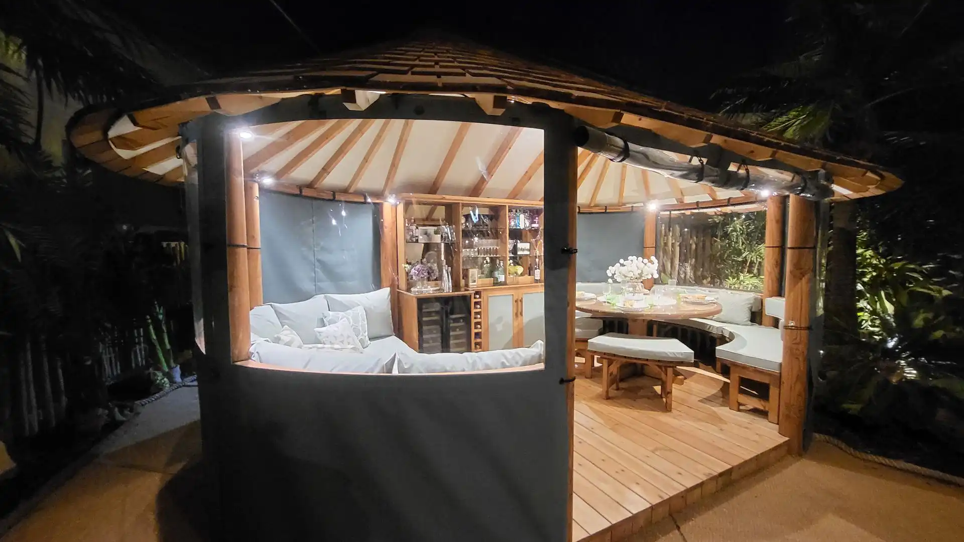 Breeze House Oval Safari Ex-Display available at Leek (Staffordshire)