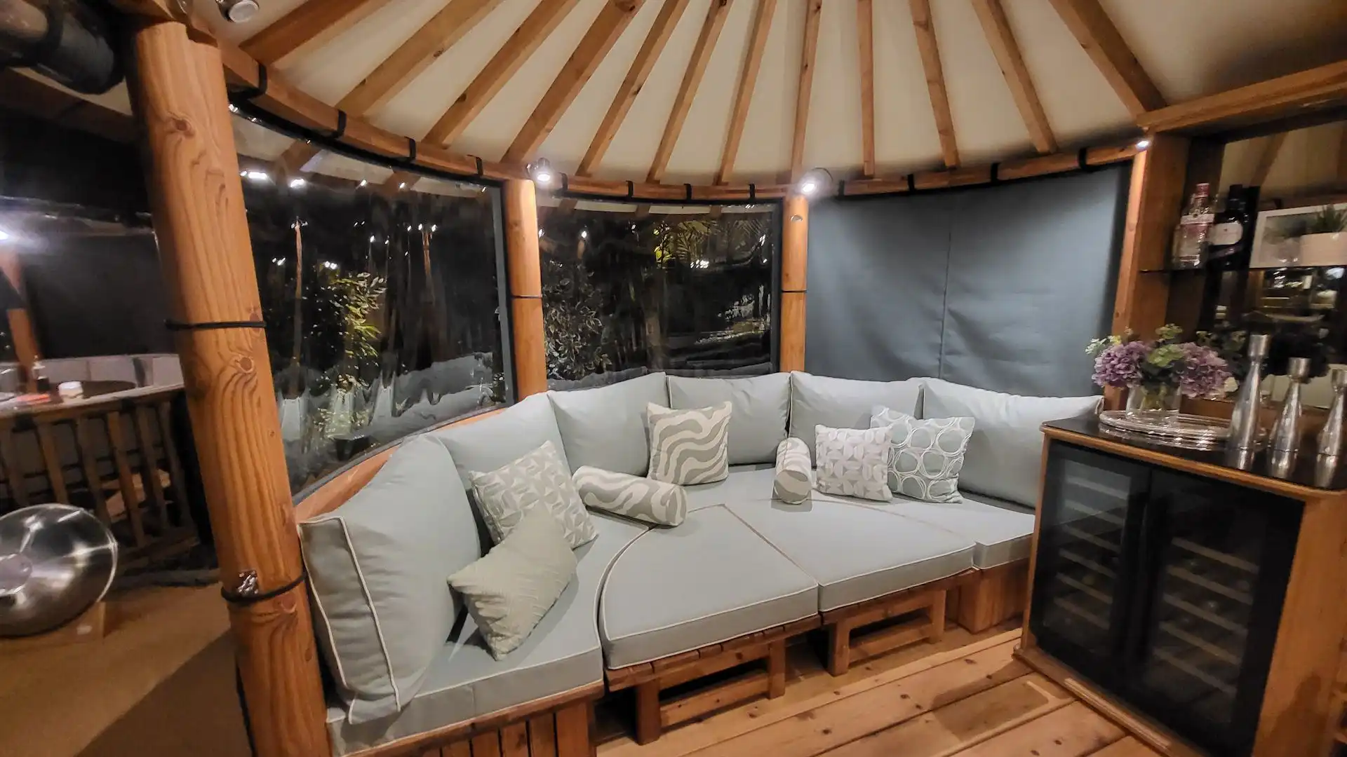 Breeze House Oval Safari Ex-Display available at Leek (Staffordshire)